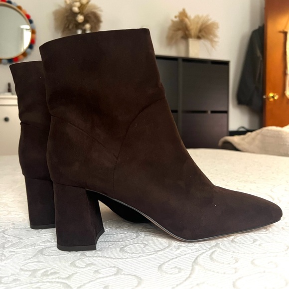 Nordstrom Rack Women's Naja Block Heel Bootie in Brown Chocolate- 7.5 - Picture 4 of 4
